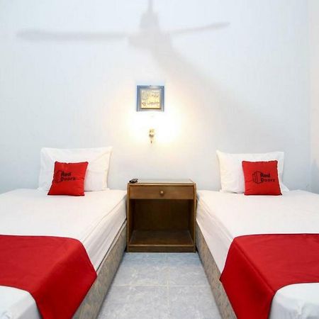 RedDoorz Syariah At Jalan Menteri Supeno Hotel Yogyakarta Luaran gambar