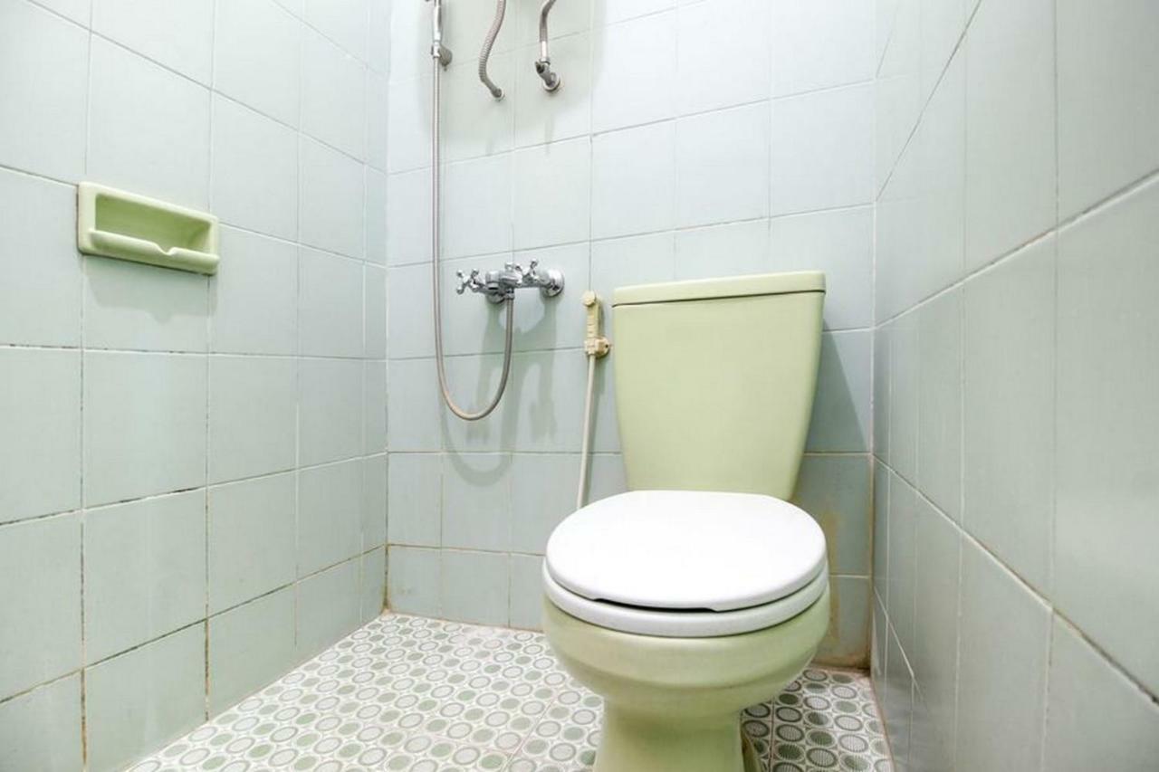 RedDoorz Syariah At Jalan Menteri Supeno Hotel Yogyakarta Luaran gambar
