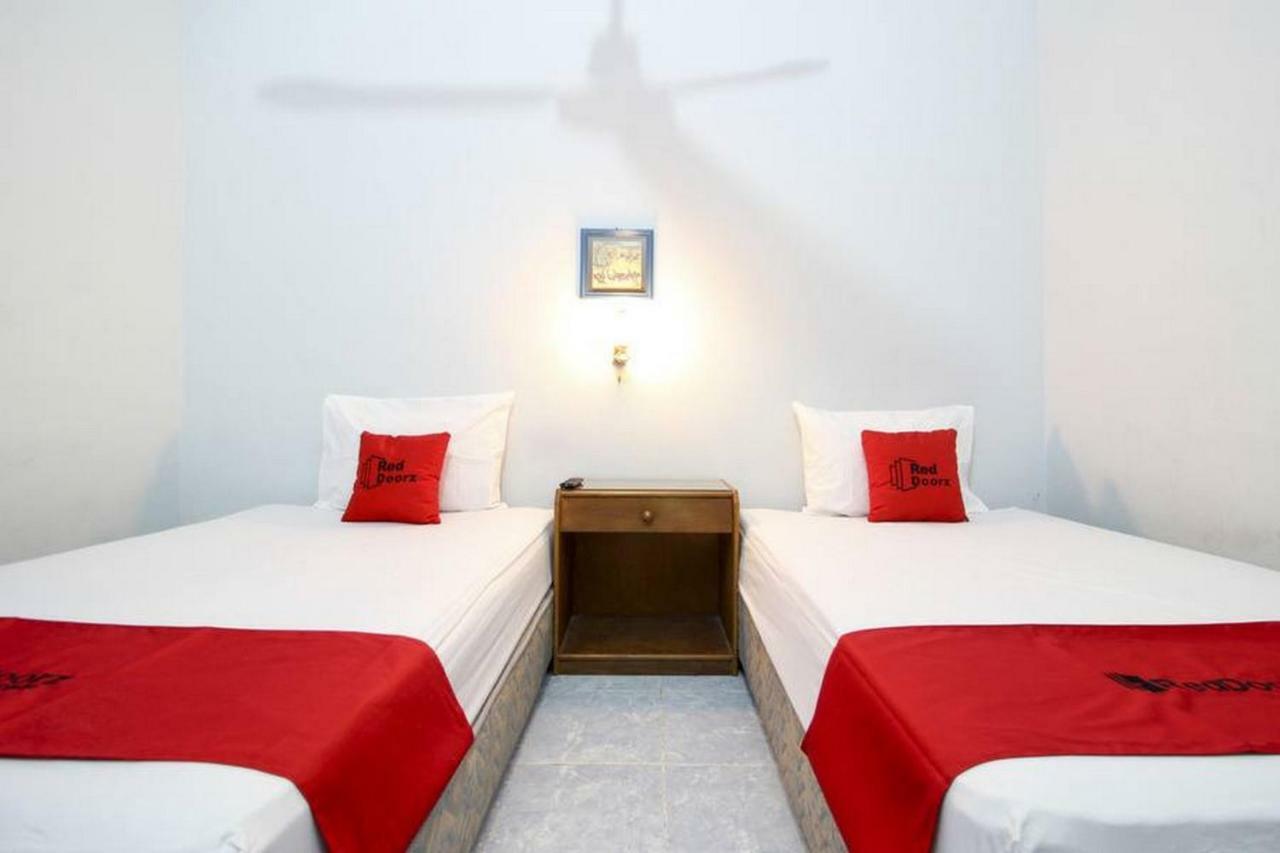 RedDoorz Syariah At Jalan Menteri Supeno Hotel Yogyakarta Luaran gambar