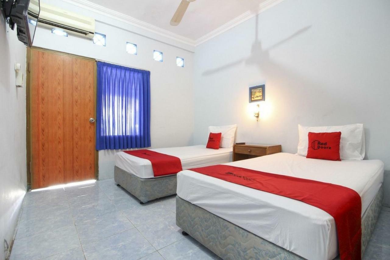 RedDoorz Syariah At Jalan Menteri Supeno Hotel Yogyakarta Luaran gambar
