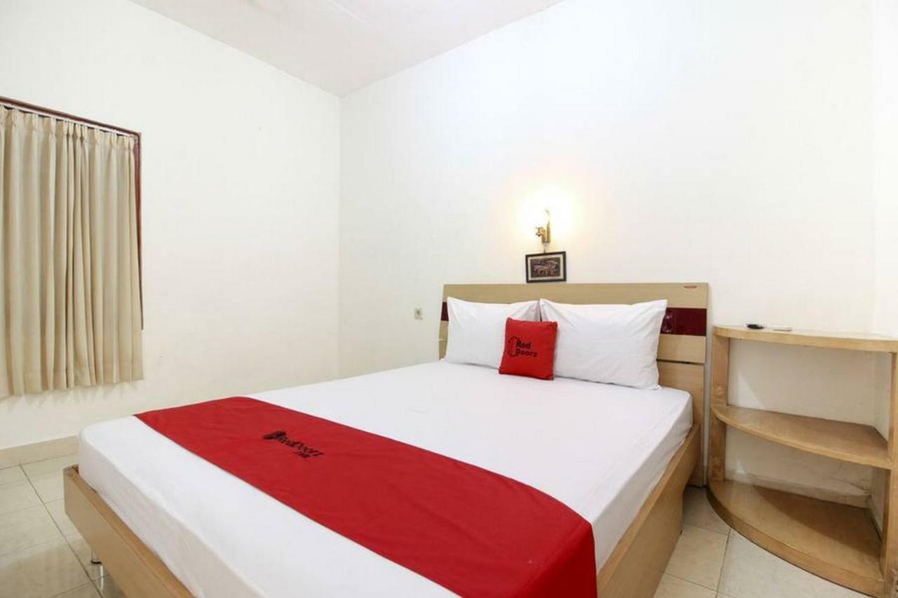 RedDoorz Syariah At Jalan Menteri Supeno Hotel Yogyakarta Luaran gambar