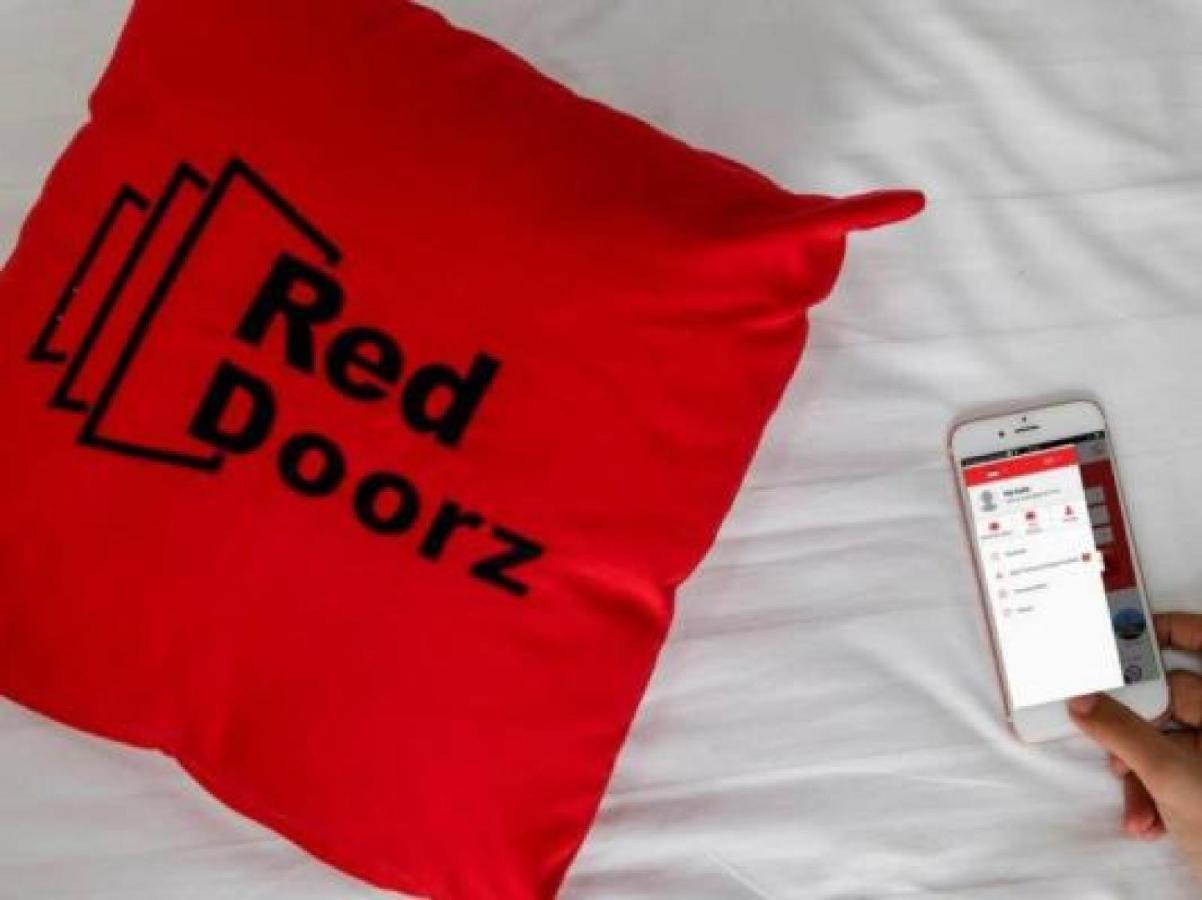 RedDoorz Syariah At Jalan Menteri Supeno Hotel Yogyakarta Luaran gambar